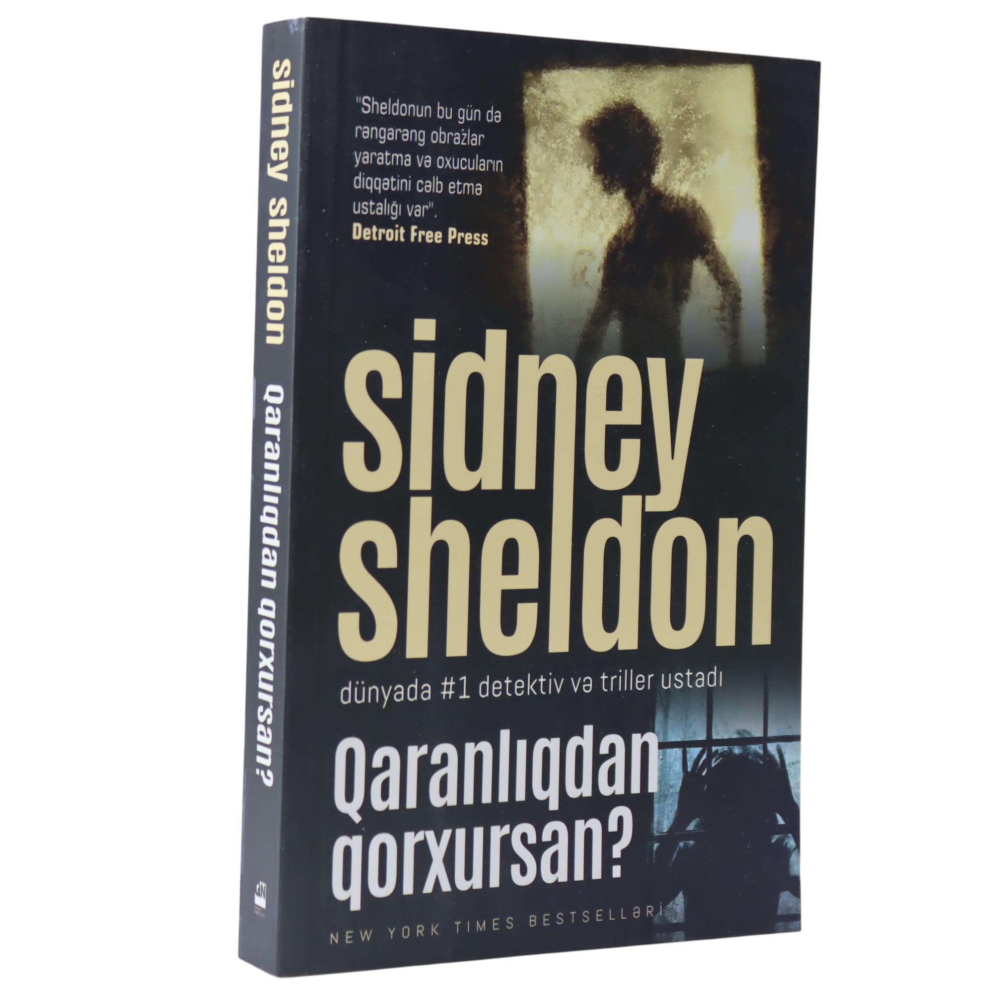 QARANLIQDAN QORXURSAN? - SIDNEY SHELDON (2019) 11.90 / Qanun Nəşriyyatı