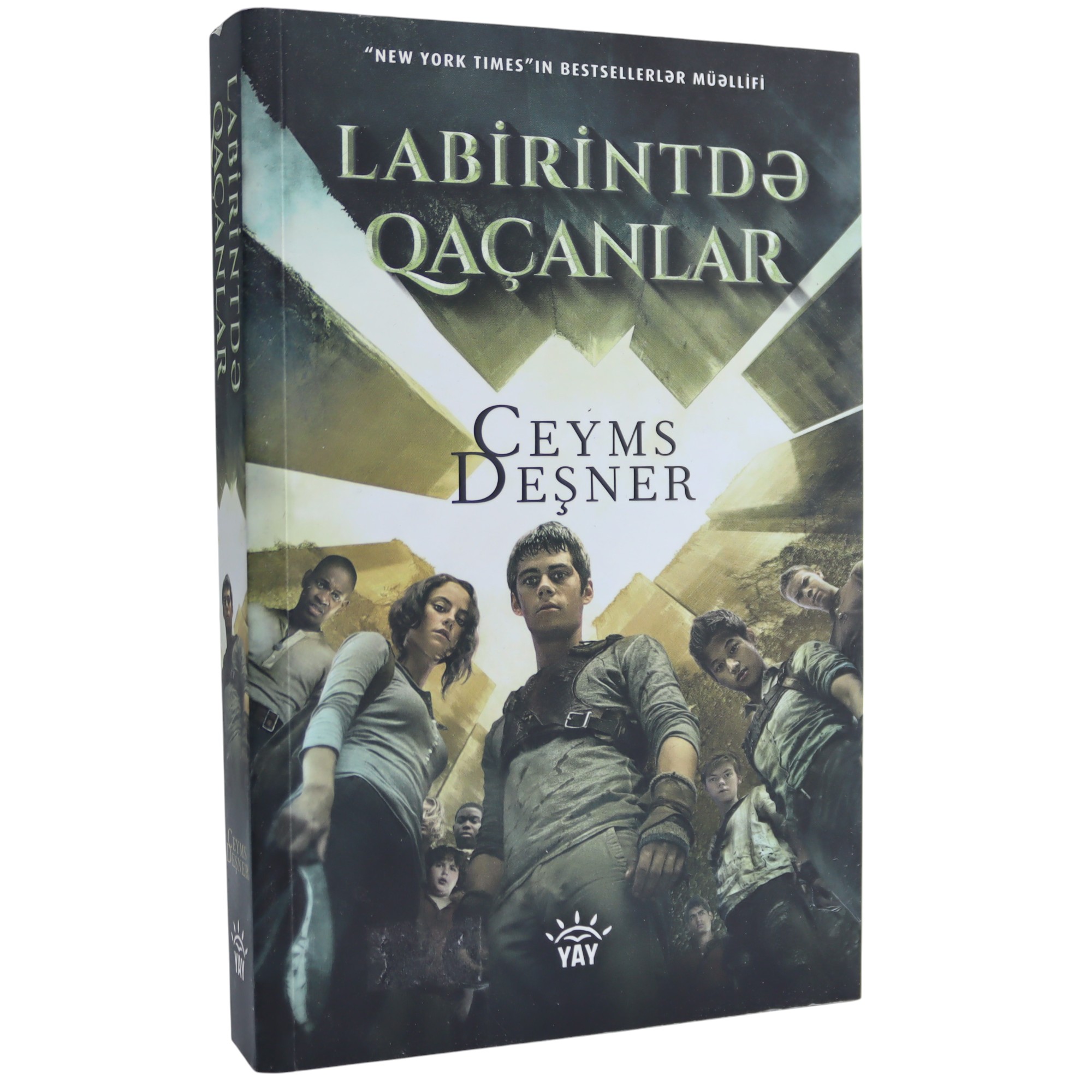 CEYMS DEŞNER - LABIRINTDE QAÇANLAR